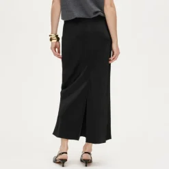New Gwyneth slip skirt in viscose charmeuse