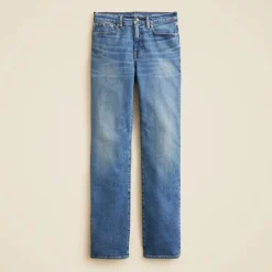 Nipped straight jean in stretch