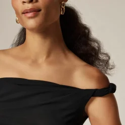 Off-the-shoulder twist tank top in matte jersey