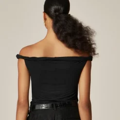 Off-the-shoulder twist tank top in matte jersey