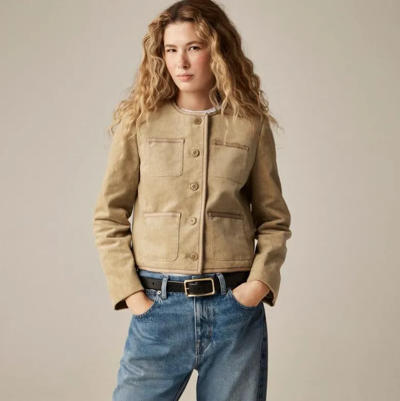 Patch-pocket lady jacket in stretch corduroy