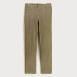 Patch-pocket slim chino pant