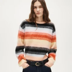 Perfect brushed cashmere crewneck sweater in stripe