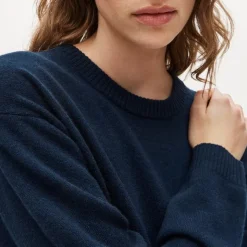 Perfect cashmere crewneck