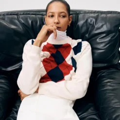 Perfect cashmere crewneck sweater in argyle