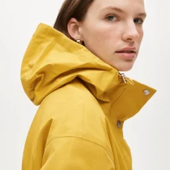 Perfect raincoat