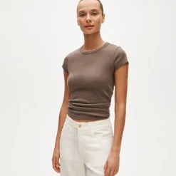 Perfect-fit crewneck T-shirt