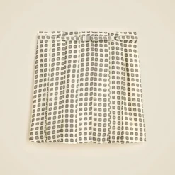 Pleated prep skirt in foulard print