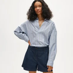 Pleated short in drapey denim