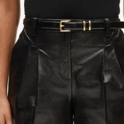Pleated trouser short in leather