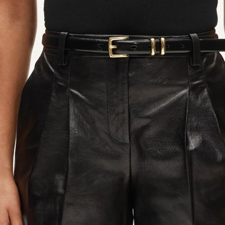 Pleated trouser short in leather