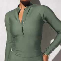 Rash guard in Classic Sculpt™