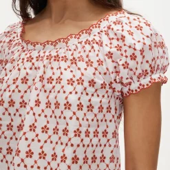 Scallop-trim eyelet top