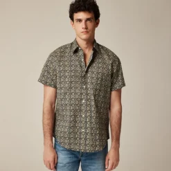 Short-sleeve slub cotton-linen blend camp-collar shirt in print