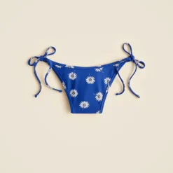 String bikini bottom in daisy print
