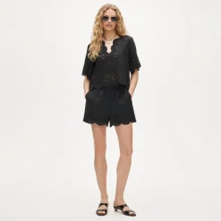 Tropez eyelet short in linen